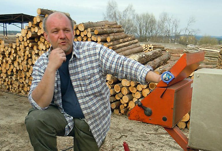 Mobile sawmiller Pavel Kadlec