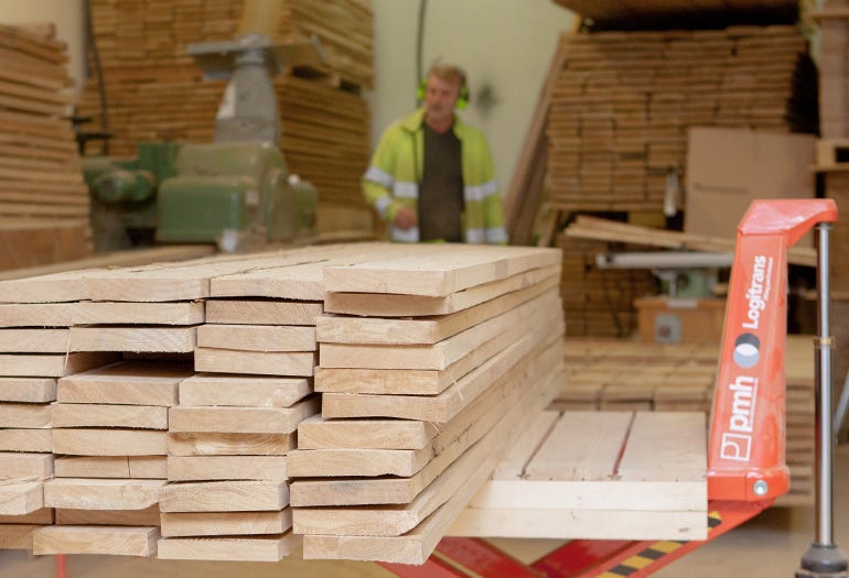Custom wooden floors crafting process
